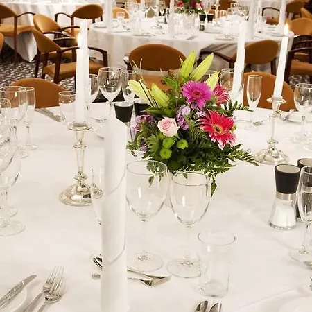 Christie's Sdr. Hostrup ホテル 3*