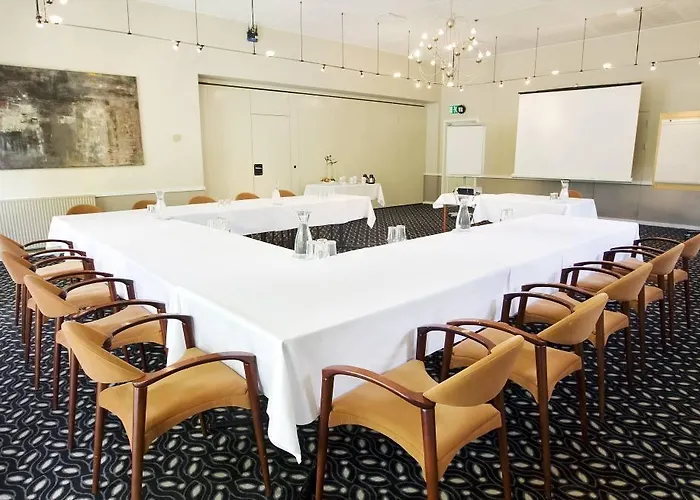 Christie's Sdr. Hostrup Hotel 3*